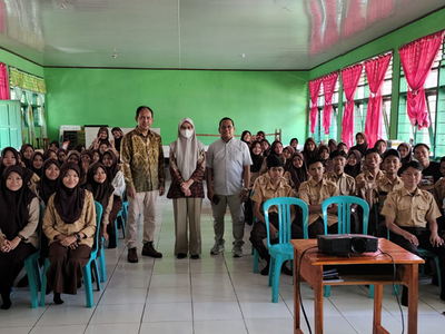 Tim Pengabdian Kepada Masyarakat Universitas Hasanuddin Melakukan PKM dan Sosialisasi Departemen Fisika di SMA Negeri 5 Barru dan Madrasah Aliyah Putri DDI Mangkoso Barru